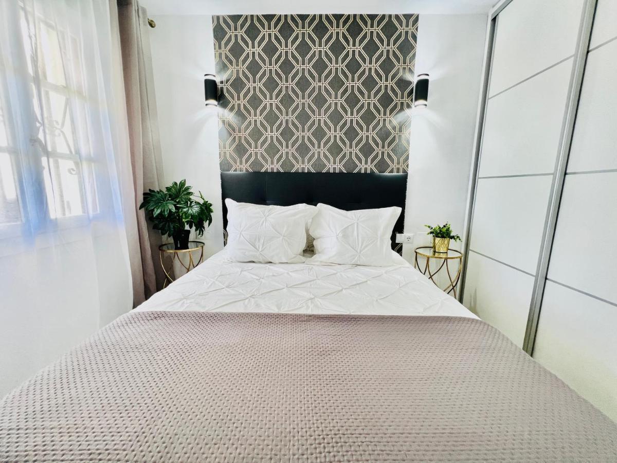 Romantic Apartment In Windsor Park أذيخي المظهر الخارجي الصورة